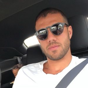 Meet your Posher, Rafael